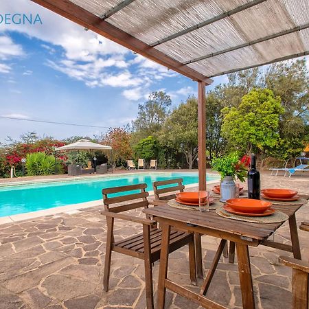 Villa Melograno With Exclusive Swimming Pool Surrounded By Greenery Campanedda Eksteriør billede