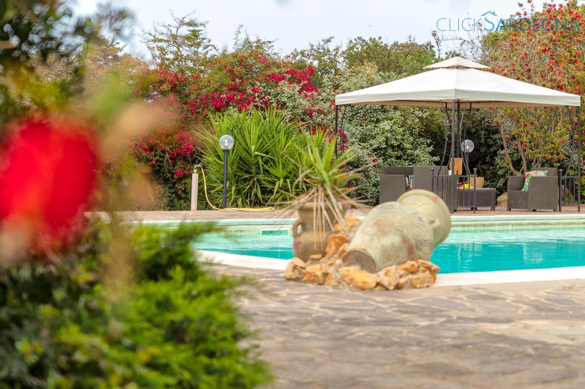 Villa Melograno With Exclusive Swimming Pool Surrounded By Greenery Campanedda Eksteriør billede